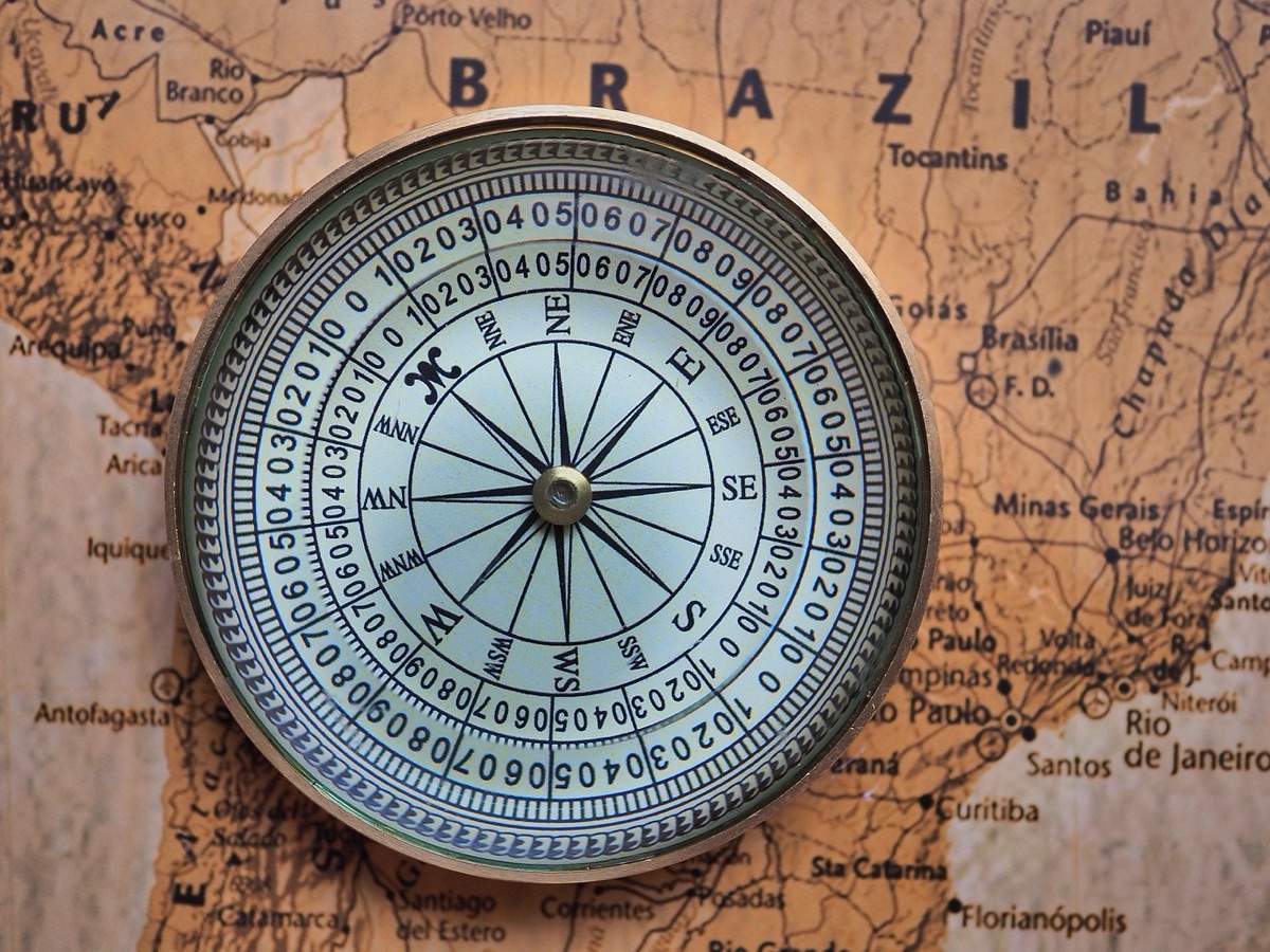 Traveler at hotel with map for hotel selection tips