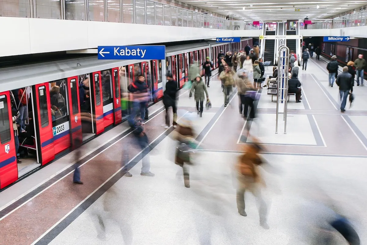metro, subway, rush, hours, underground, warsaw, transport, poland, public, transportation, platform, move, motion, station, ghost, people, passanger, metro, su